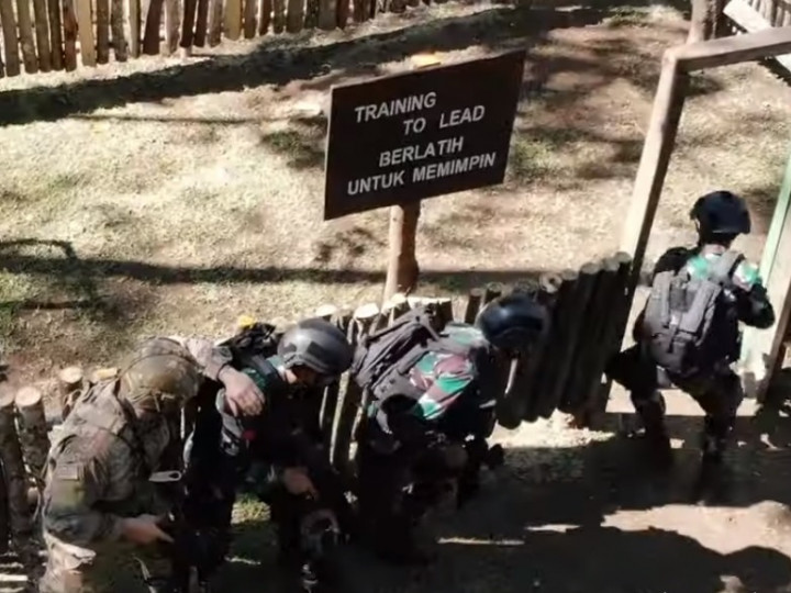 Tentara AS Berbagi Pengetahuan Militer dengan TNI AD di Sulsel