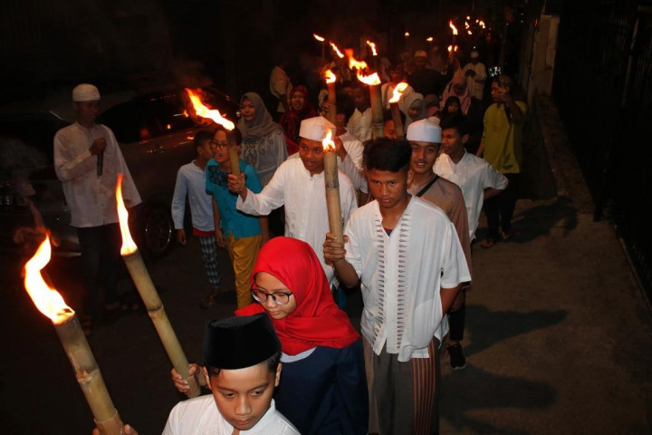 Anies Serukan Warga DKI Takbiran dan Salat Id di Rumah