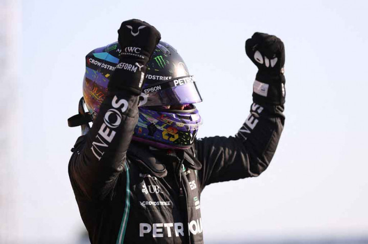 Hamilton Raih Pole Position untuk Sprint Race GP Inggris