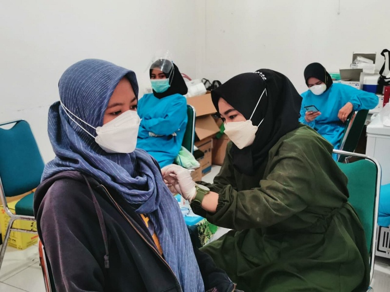 Ilustrasi Vaksinasi di Kabupaten Kudus (Foto: Medcom.id/Rhobi Shani)