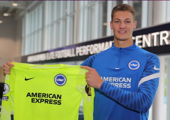 Brighton Rekrut Kiper Berbakat Ajax Kjell Scherpen