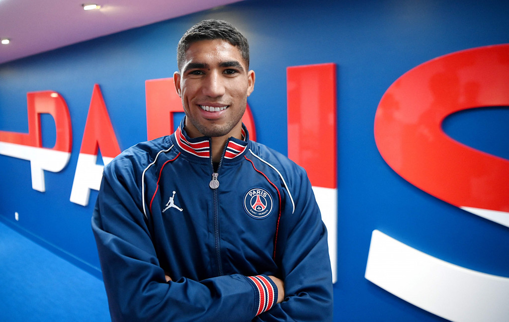 Pemain Baru PSG Achraf Hakimi Positif Covid-19