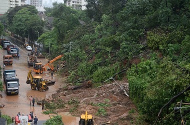 20 Orang Tewas dalam Bencana Tanah Longsor di Mumbai