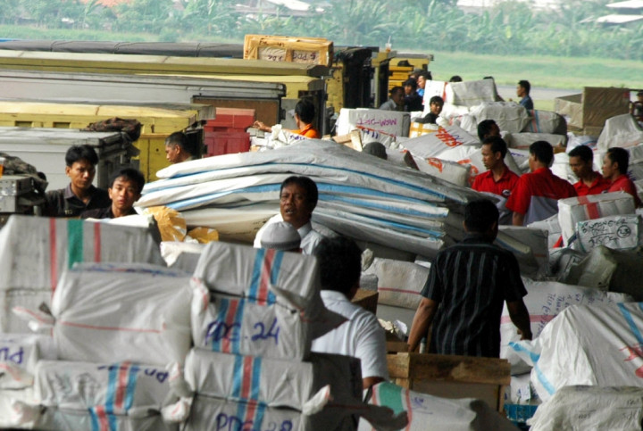 Semester I, Angkutan Kargo di Bandara AP II Naik 30%