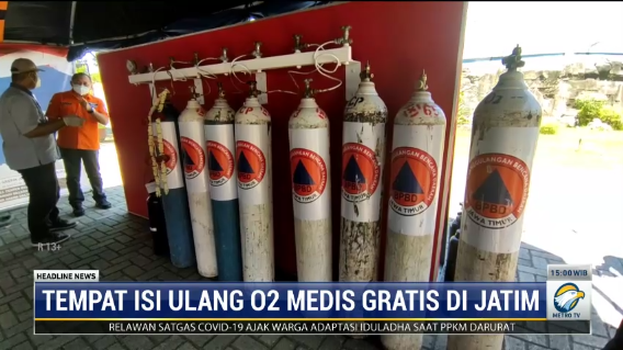 Gubernur Khofifah Pantau Pos Isi Ulang Oksigen Gratis di Sidoarjo