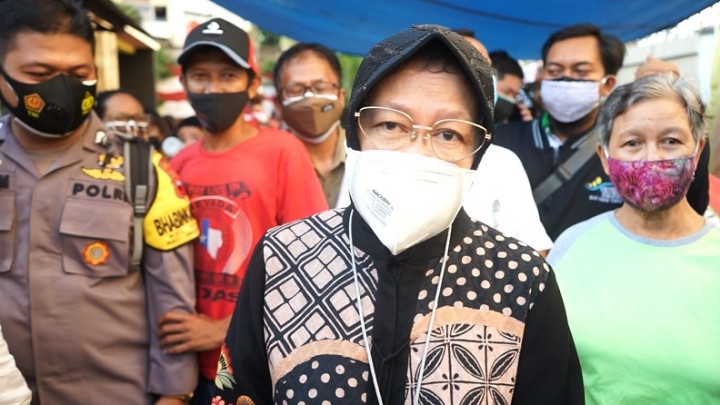 Kunjungi Solo, Mensos Risma Pastikan Bansos Diterima KPM