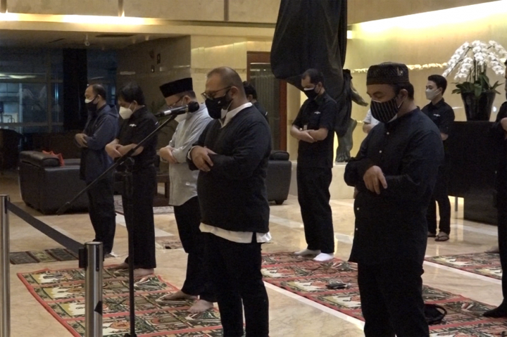 Salat Jenazah Deputy Director Tech Support Metro TV M Islam