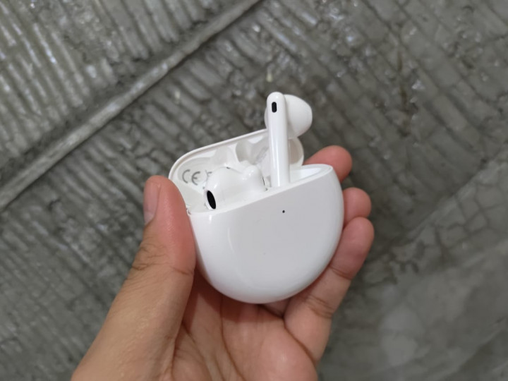 Review Huawei FreeBuds 4, Kualitas Premium Didukung ANC Canggih