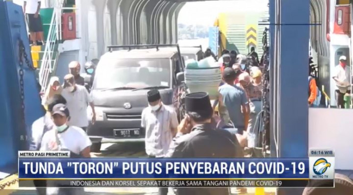 Kendaraan Arus Balik Mudik Toron Bebas Melibas Jalur Madura-Surabaya