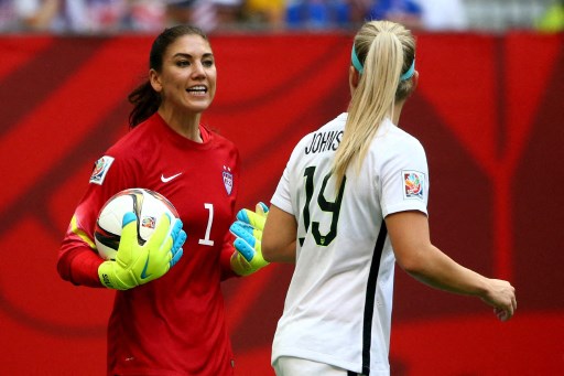 Hope Solo, Kiper Cantik Eks Timnas AS Bongkar Skandal Seks di Olimpiade