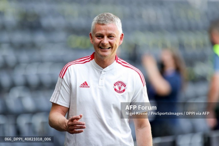 Solskjaer Teken Kontrak Baru di MU