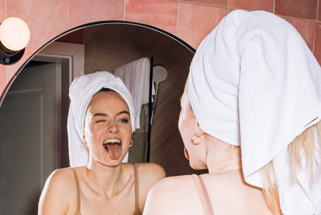 5 Manfaat Bersihkan Lidah