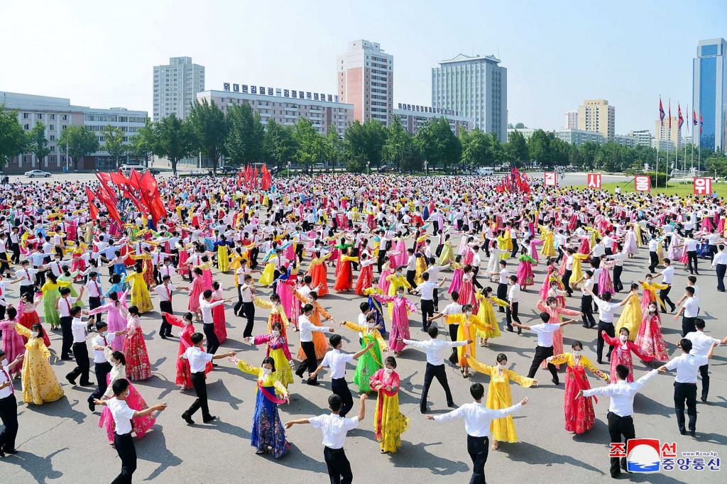 Foto: Pesta Dansa Peringatan 68 Tahun Berakhirnya Perang Korea