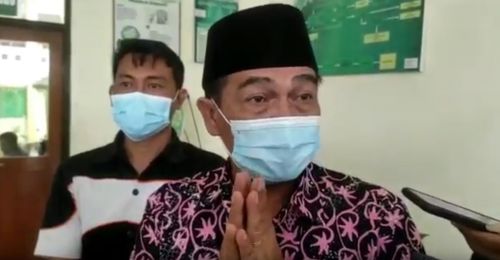 Populer Daerah, Kades di Bamyuwangi Didenda Rp48 Ribu HIngga Oknum Pemalsu Surat Antigen di Pelabuhan Bakauheni Ditangkap