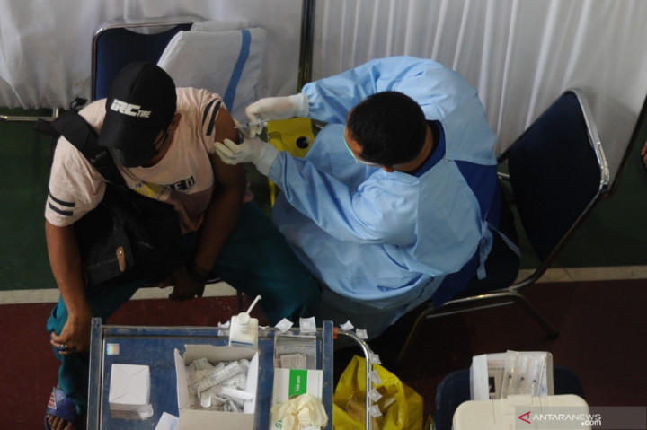 Mulai Menipis, Pemprov Sumsel Gunakan Stok Vaksin Darurat