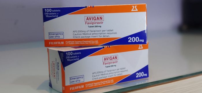 DPR Tinjau Produksi dan Stok Obat Covid-19 di Kimia Farma