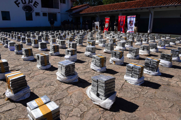 Penampakan 3 Ton Kokain Rekor Sitaan Polisi Paraguay