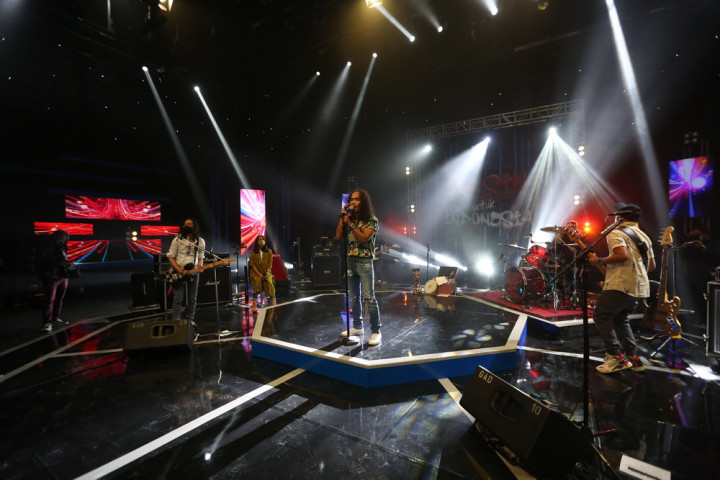 Slank dan Kemenkes Ingatkan Jangan Berkerumun saat Divaksin