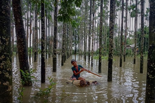 Banjir dan Longsor Tewaskan 20 Orang di Bangladesh
