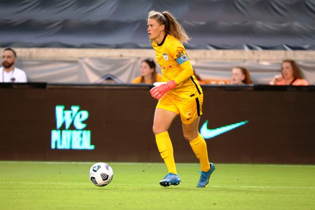 Menang Adu Penalti, Putri AS Jumpa Kanada di Semifinal