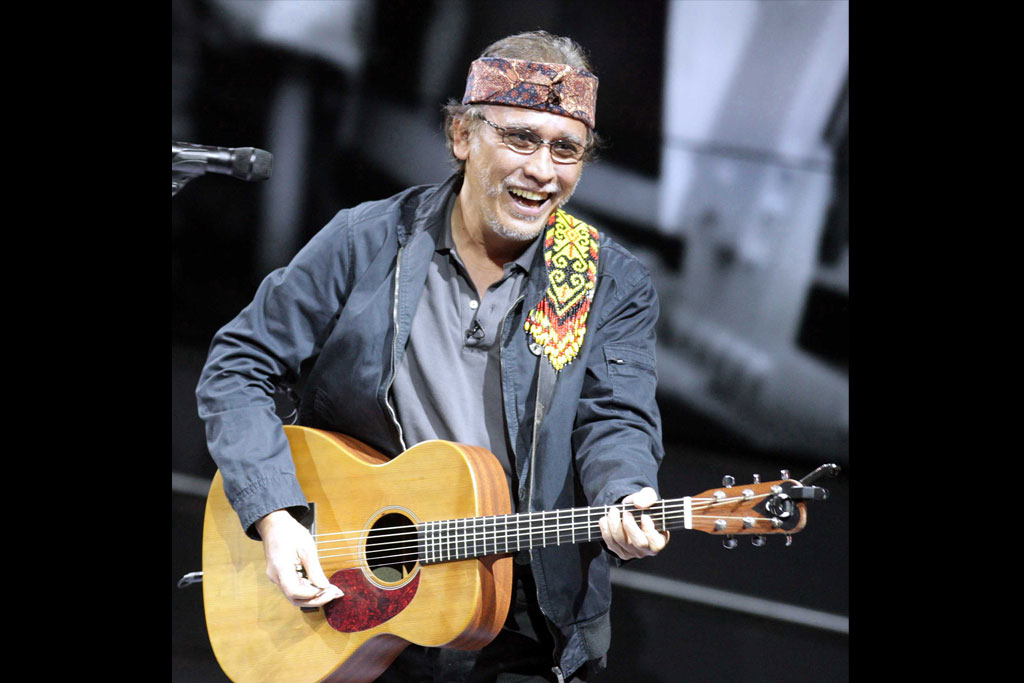 Iwan Fals Dipastikan Rilis Album Kolaborasi dengan Danilla, Nadin ...