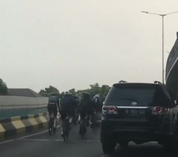Pesepeda Nekat Melintas JLNT Antasari, Wagub DKI: Sangat Berbahaya
