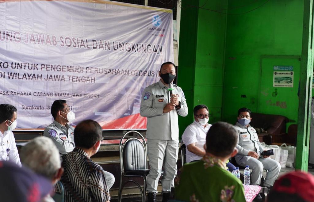 PT Jasa Raharja (Persero)  menyiapkan sejumlah program untuk memberikan perlindungan kepada kru angkutan umum/bus antar kota agar bisa bertahan di tengah pandemi. Foto: dok. Jasa Raharja