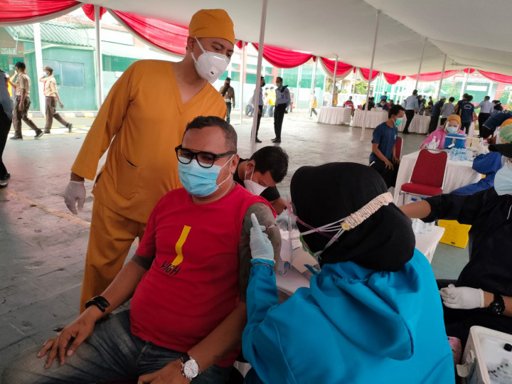 Divaksin, John Kei Imbau Seluruh Warga Binaan Menjalani Vaksinasi