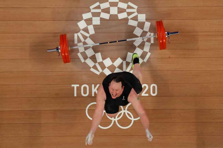 Lifter Transgender Hubbard Tersingkir dari Olimpiade Tokyo