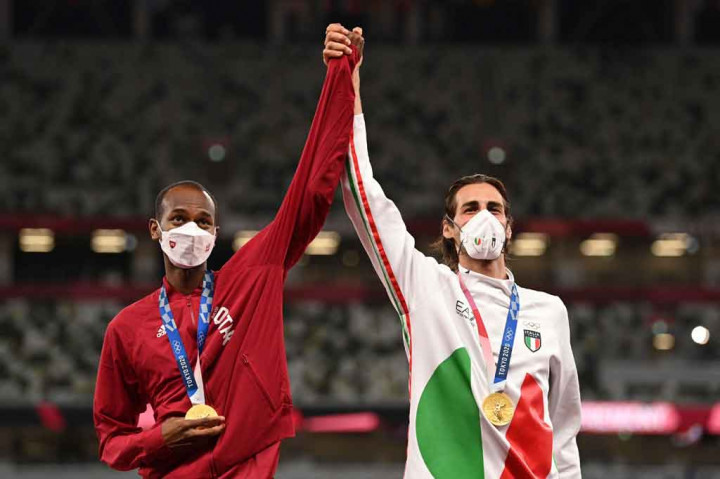 Saat Atlet Qatar dan Italia Berbagi Emas di Lompat Tinggi