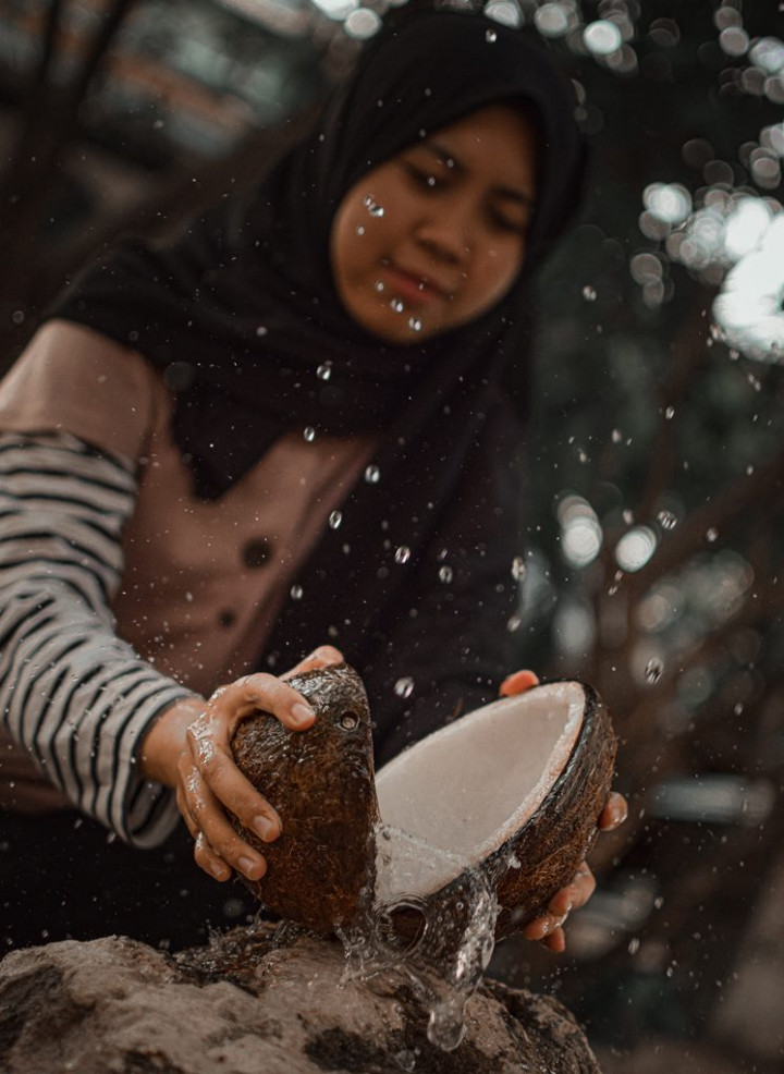 Makanan dan Minuman yang Bisa Mengatasi Masalah Dehidrasi