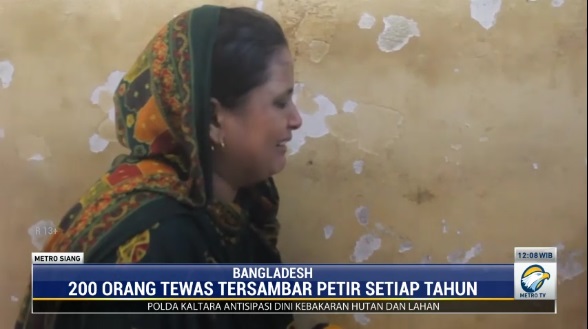 Sebanyak 11 warga lainnya terluka, termasuk pengantin pria dan 5 wanita lain.