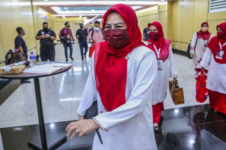 Satu Lagi Menteri UMNO Mundur dari Kabinet PM Muhyiddin Yassin