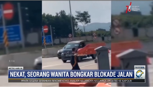 Perempuan Mengamuk Bongkar Blokade di <i>Exit</i> Tol Soreang, Diduga Gangguan Jiwa