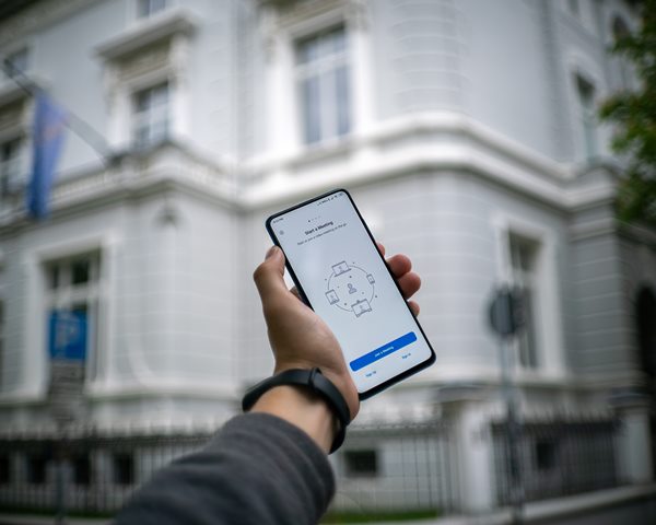 Ini tiga cara mudah memakai aplikasi Zoom di smartphone kamu. (Foto: Ilustrasi/Unsplash.com)