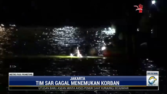 Tim gabungan Sudin Gulkarmat dan kantor SAR Jakarta terjun untuk mencari korban sejak Minggu malam, 8 Agustus 2021. Metro TV