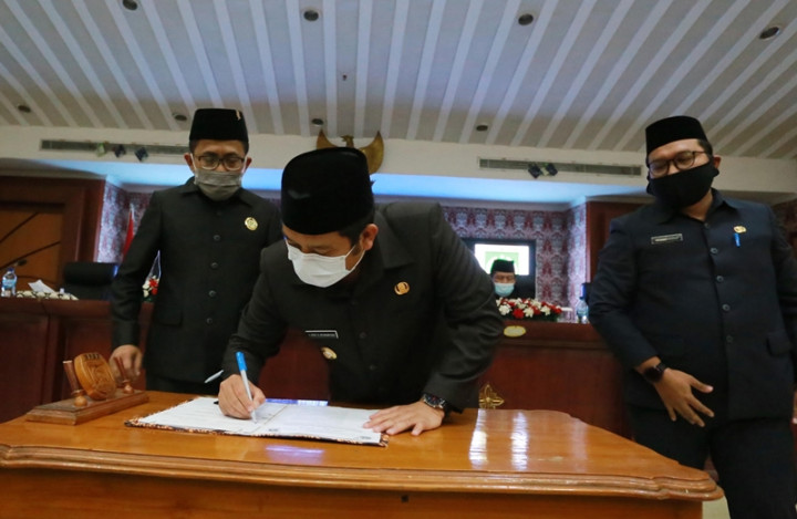 Ketua DPRD Kota Tangerang Mengaku Tak Tahu Soal Penunjukan Merek <i>Luis Vuitton</i>