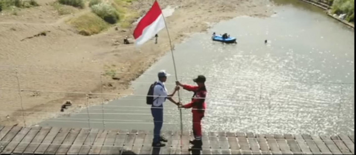 Misi Membangun 1.000 Jembatan Gantung di Pelosok Indonesia