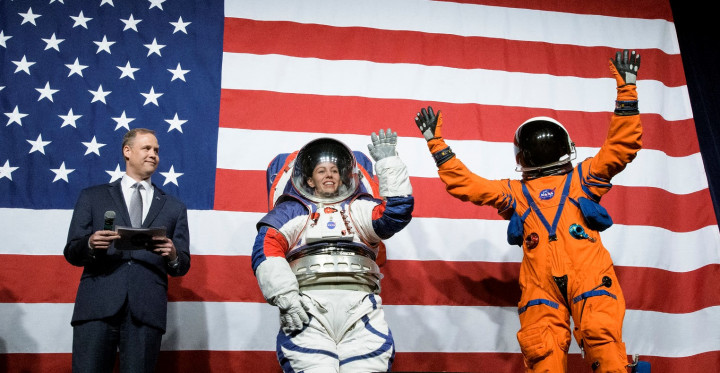 Baju Astronaut Belum Siap, Misi ke Bulan Tahun 2024 Bakal Tertunda