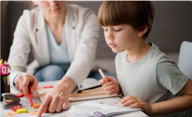 Tips agar Anak Tidak Bosan Belajar Daring di Rumah