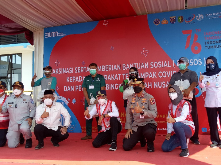 Menhub Minta Daerah Penyangga Meningkatkan Sasaran Vaksinasi Covid-19