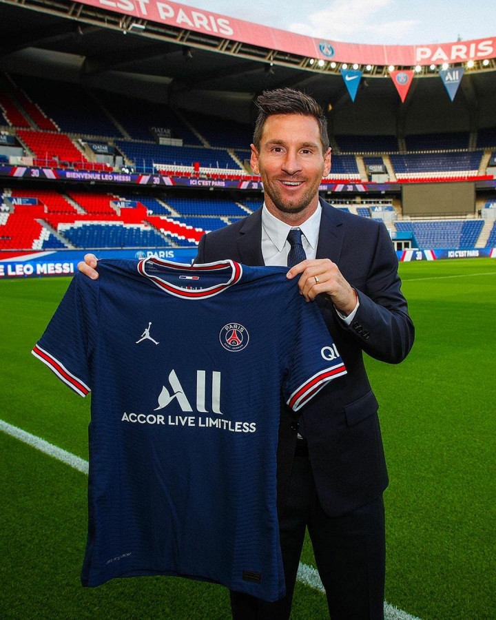 Lionel Messi Resmi Gabung PSG, David Beckham Malah Nyinyir
