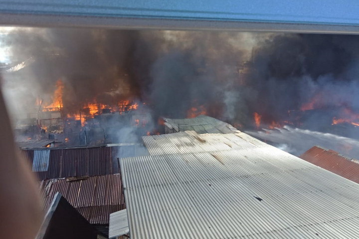 110 Rumah di Permukiman Padat Makassar Hangus Terbakar
