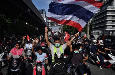 Polisi Thailand Tegaskan Kekuatan Diperlukan untuk Bubarkan Pedemo Anarkis