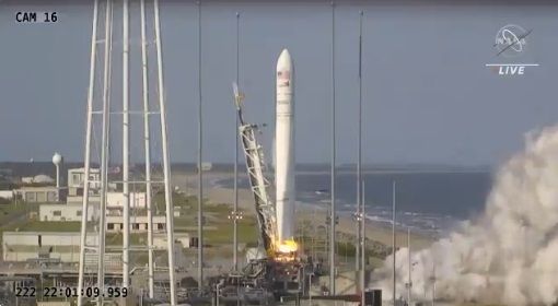 Keren! NASA Kirim Kargo ke-16 ke Luar Angkasa, Salah Satunya Pizza