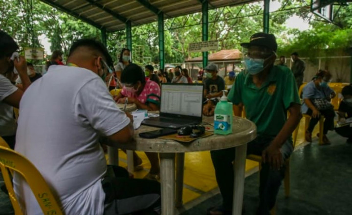 Filipina Bagikan Bantuan Tunai Selama Lockdown Akibat Covid-19