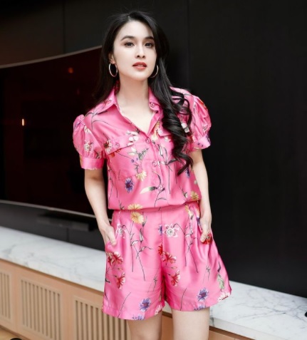 Ini yang Dilakukan Sandra Dewi agar Tetap Waras