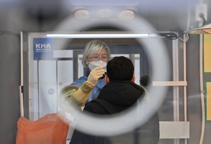 Korea Selatan Buat Bilik Pengujian Covid-19 Tanpa Kontak Langsung