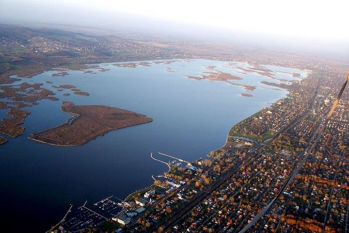 Danau Velence, Krisis Lingkungan yang Berujung Pertempuran Politik di Hungaria