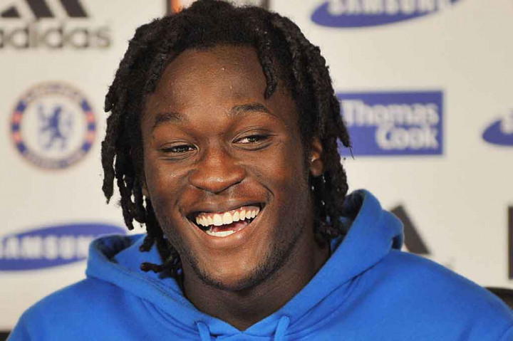 Romelu Lukaku Resmi Kembali ke Chelsea